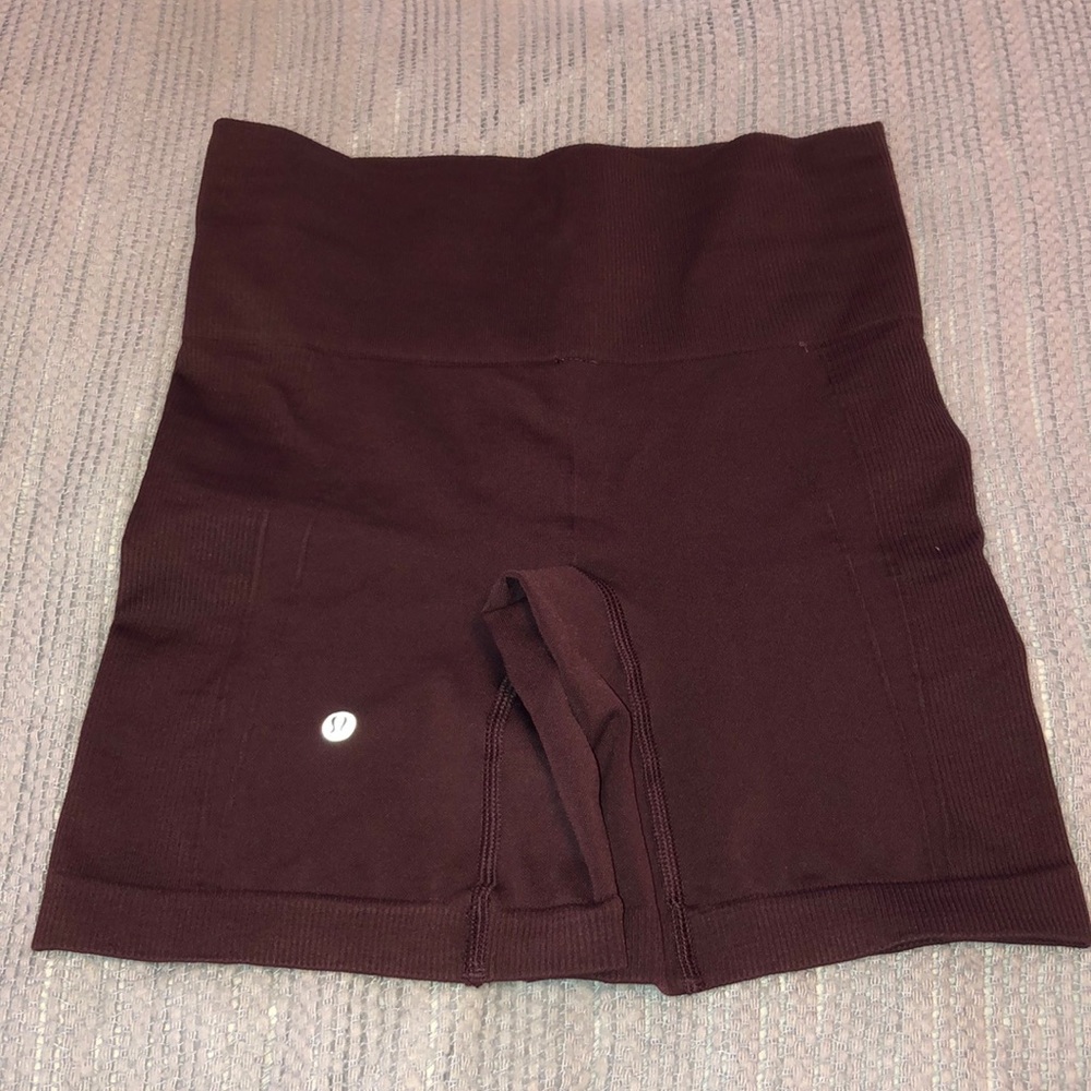 Lululemon Sculpt Short size 6